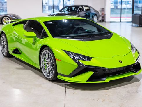 Used 2024 Lamborghini Huracan Tecnica image 10
