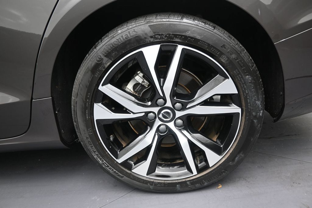 Certified 2024 Volvo S60 B5 Core FWD image 10