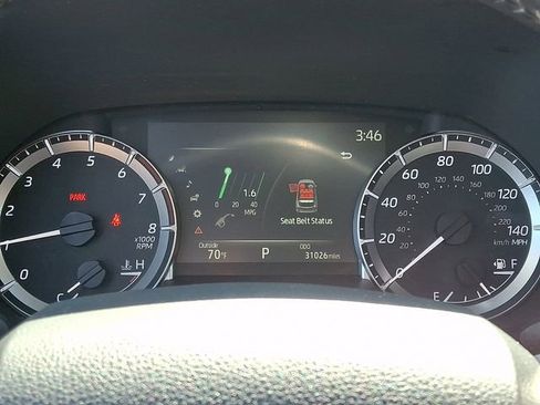 Used 2023 Toyota Highlander LE AWD/4WD image 24