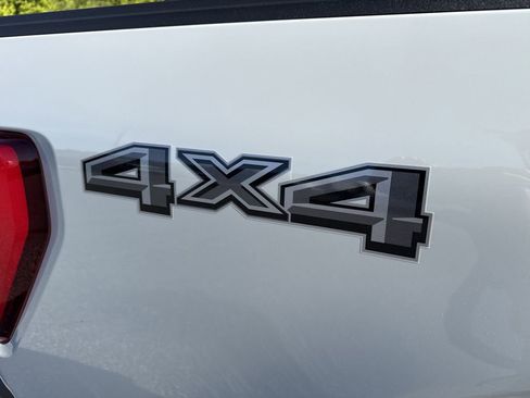 Used 2023 Ford F150 Lariat w/ Equipment Group 502A High AWD/4WD image 18