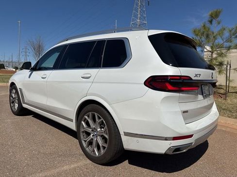 Used 2024 BMW X7 xDrive40i image 8