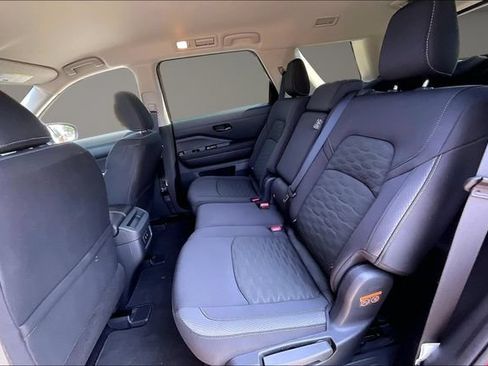 Certified 2026 Nissan Pathfinder SV AWD/4WD image 24
