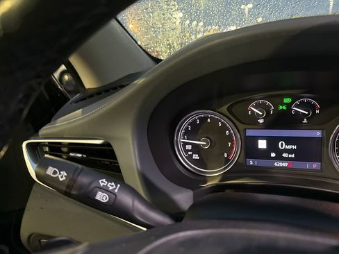 Used 2020 Buick Enclave Premium w/ Sun and Sites Package image 16