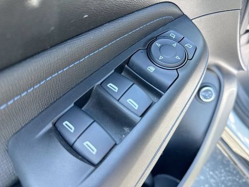 Used 2025 Buick Envista Sport Touring w/ Convenience I Package FWD image 13