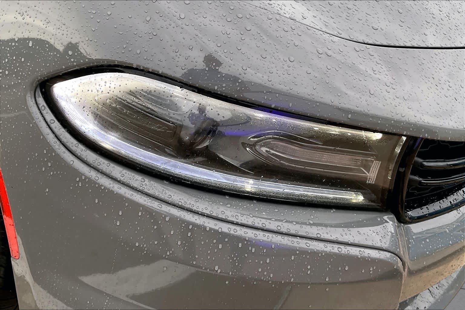 Used 2019 Dodge Charger SXT RWD image 26