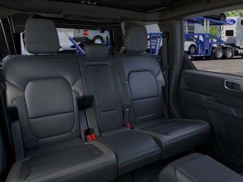 New 2026 Ford Bronco Outer Banks w/ Sasquatch Package AWD/4WD image 13