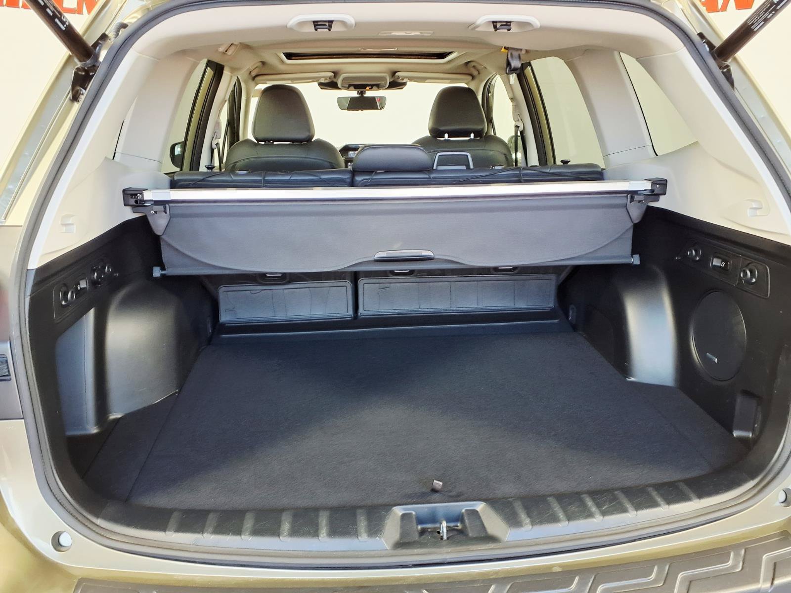 Used 2024 Subaru Forester Touring w/ POP Package 3 AWD/4WD image 10
