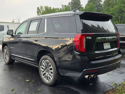 Used 2023 GMC Yukon Denali Ultimate AWD/4WD image 3