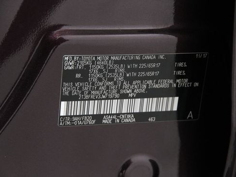 Used 2018 Toyota RAV4 LE image 21