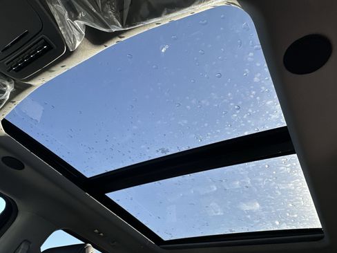 New 2026 Ford F250 Lariat w/ Black Appearance Package image 33