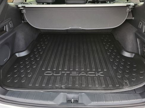 Certified 2025 Subaru Outback Onyx Edition image 10