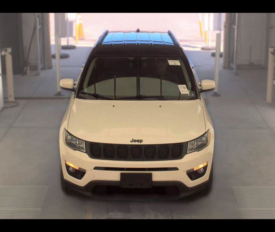 Used 2019 Jeep Compass Latitude FWD image 8