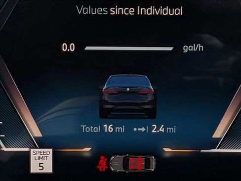 Used 2026 BMW 540i xDrive w/ M Sport Package image 10