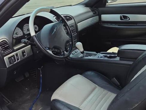 Used 2003 Ford Thunderbird RWD image 4