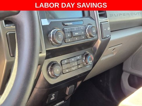 Used 2022 Ford F250 XLT AWD/4WD image 8