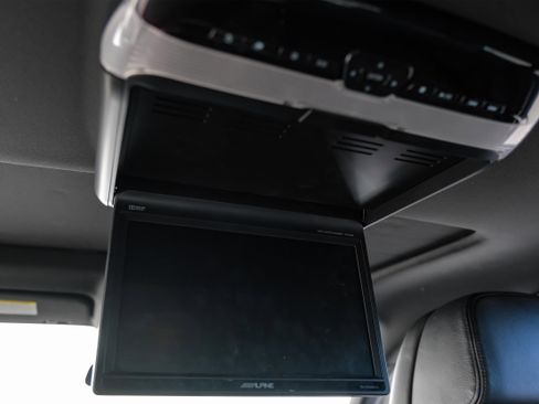 Used 2012 BMW X6 M image 36