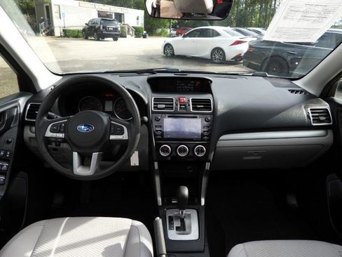 Used 2017 Subaru Forester 2.5i Premium w/ All-Weather Package image 23