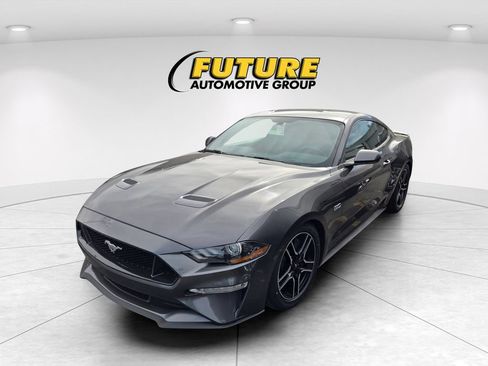 Used 2020 Ford Mustang GT RWD image 3
