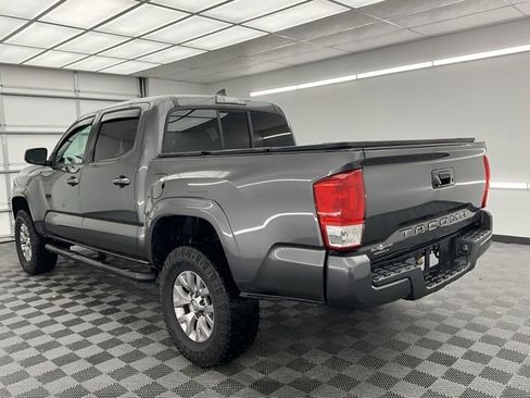 Used 2016 Toyota Tacoma SR5 image 16