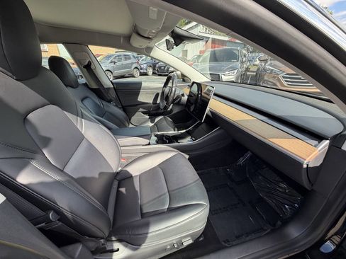 Used 2020 Tesla Model 3 Standard Range RWD image 15