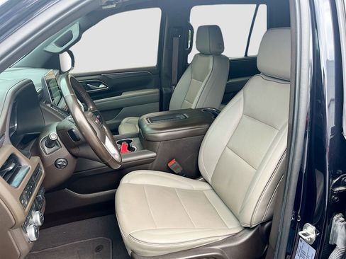 Used 2022 GMC Yukon SLT w/ SLT Premium Package AWD/4WD image 16