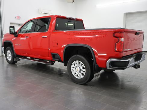 Used 2024 Chevrolet Silverado 2500 LTZ w/ LTZ Plus Package AWD/4WD image 6