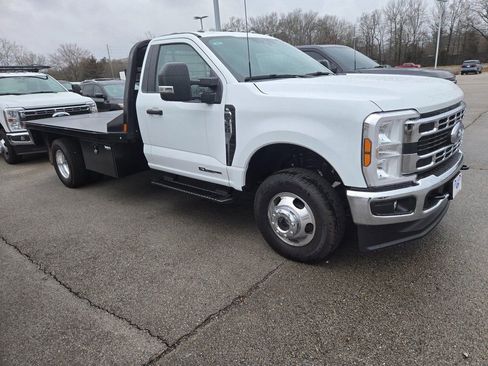 New 2026 Ford F350 XL w/ XL Chrome Package image 2