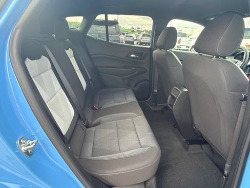 Used 2024 Chevrolet Trax RS FWD image 18