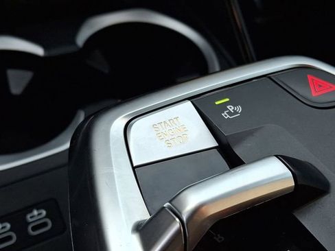 Certified 2025 BMW X1 M35i w/ Shadowloine Package image 28