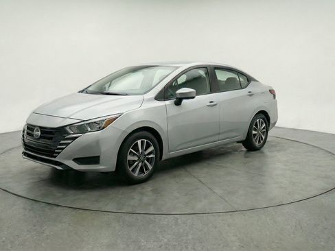 Used 2025 Nissan Versa SV FWD image 3