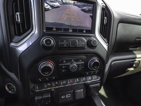 Used 2021 Chevrolet Silverado 1500 LTZ AWD/4WD image 18