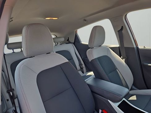 Used 2021 Chevrolet Bolt LT FWD image 20