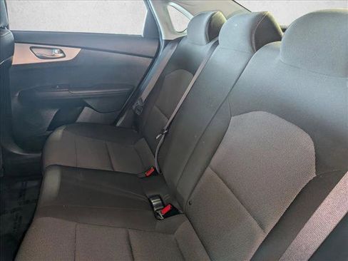 Used 2022 Kia Forte LXS image 18
