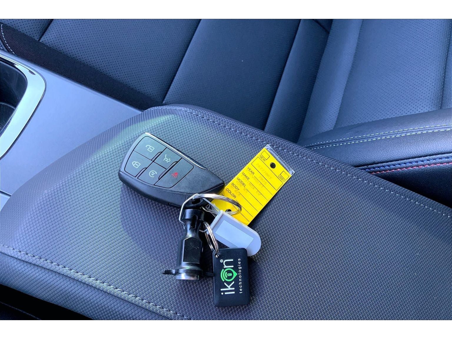 Used 2026 Chevrolet Equinox EV RS FWD image 14