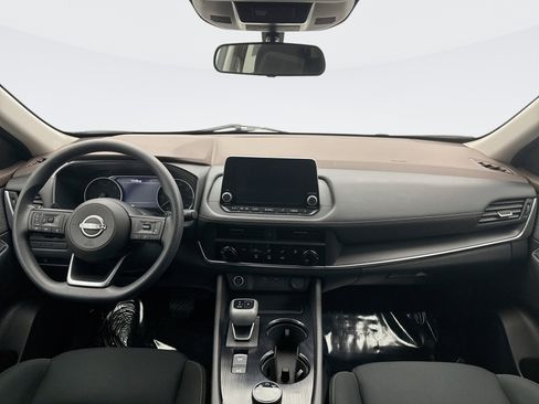 Used 2023 Nissan Rogue S image 14