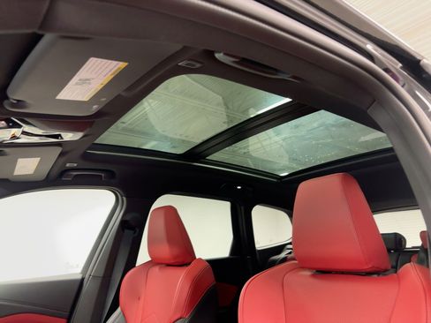 Certified 2025 BMW X1 xDrive28i w/ Convenience Package image 15