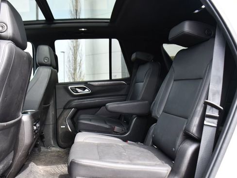 Used 2021 Chevrolet Tahoe Z71 w/ Luxury Package AWD/4WD image 21