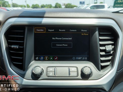 Used 2020 GMC Acadia SLT w/ Premium Package FWD image 19