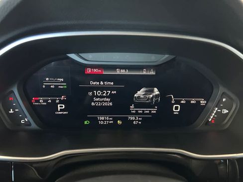 Used 2022 Audi Q3 2.0T Premium Plus w/ Premium Plus Package AWD/4WD image 18