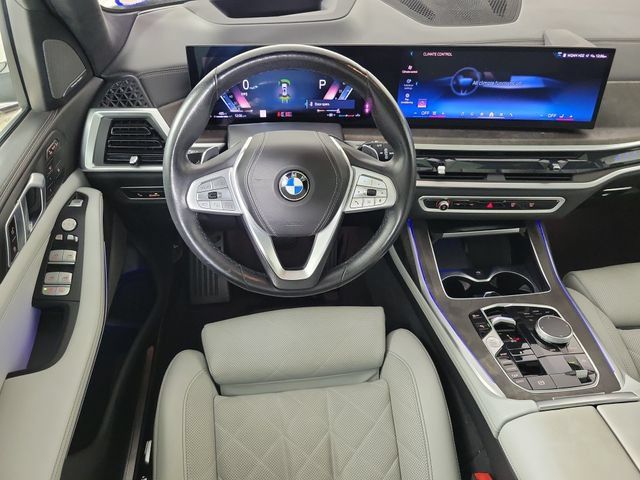 Used 2024 BMW X7 xDrive40i AWD/4WD image 14
