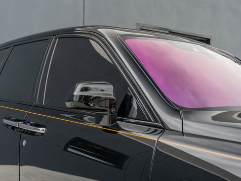 Used 2023 Rolls-Royce Cullinan Black Badge w/ Leather Finishing Pack image 31