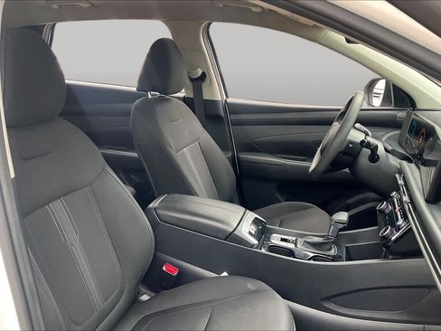 Used 2025 Hyundai Tucson SEL FWD image 9