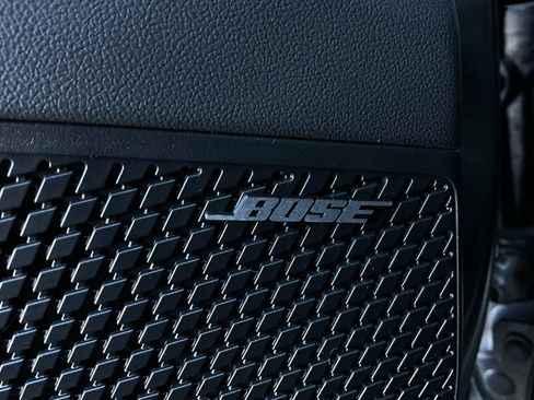 Used 2025 Hyundai Elantra Limited image 24