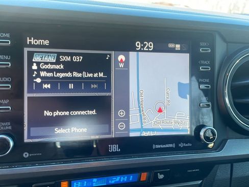 Used 2021 Toyota Tacoma TRD Off-Road w/ TRD Premium Off Road Package image 17