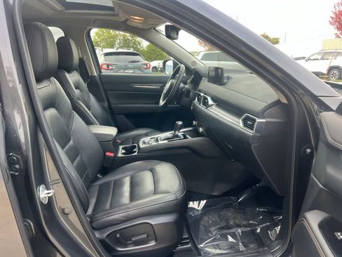 Used 2023 MAZDA CX-5 AWD 2.5 S w/ Premium Package image 17