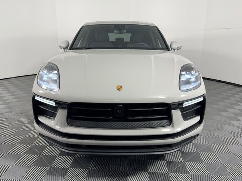 Used 2026 Porsche Macan image 6