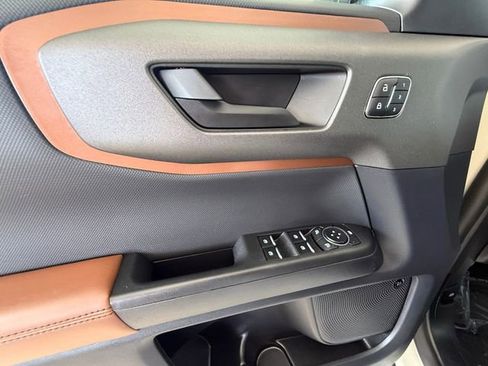 Certified 2025 Ford Bronco Sport Outer Banks w/ Outer Banks Tech Package+ AWD/4WD image 11