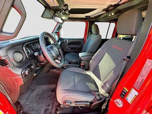 Used 2024 Jeep Wrangler Unlimited Rubicon image 19