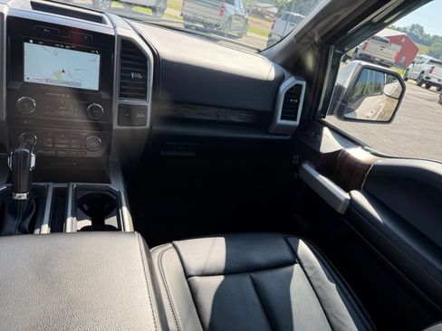 Used 2018 Ford F150 Lariat AWD/4WD image 27