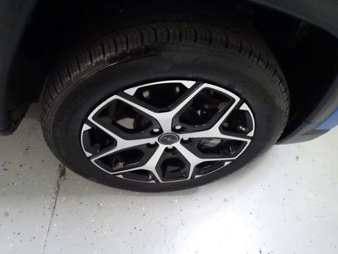 Certified 2025 Jeep Compass Limited AWD/4WD image 29